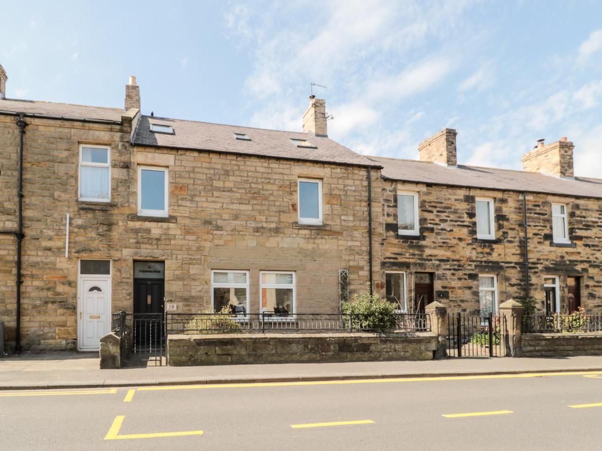 The Old Sweet Shop Villa Alnwick Bagian luar foto